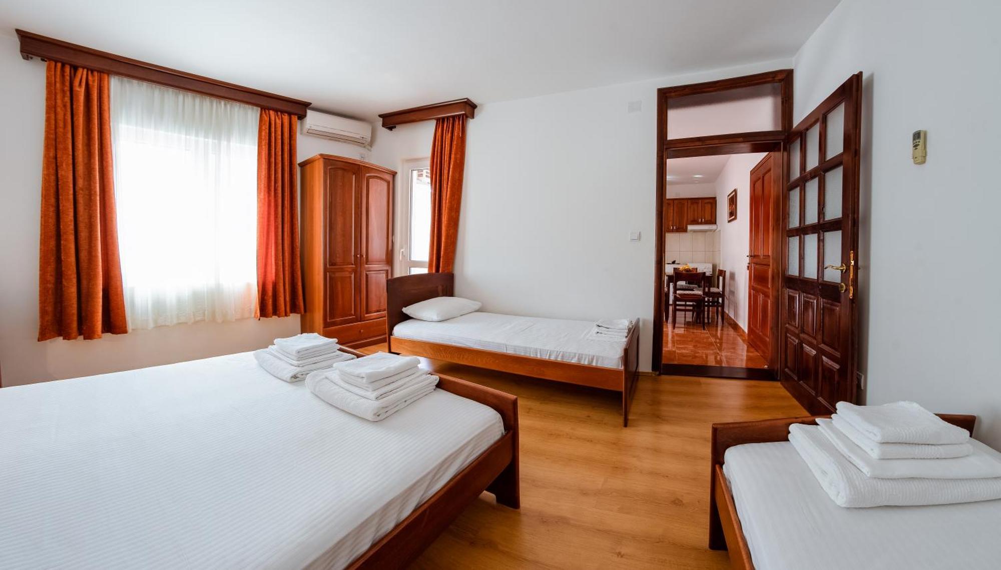 Md Guest house *